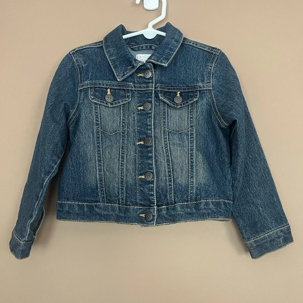 {The Children's Place} Denim Jean Jacket in Blue - Girls 4T